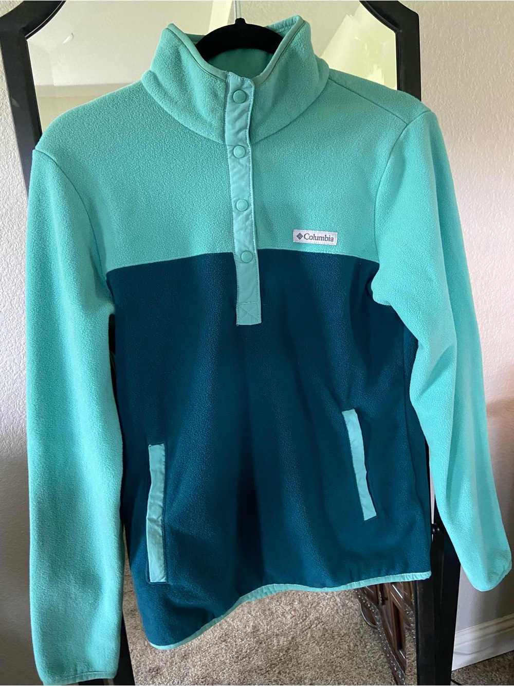 Columbia Two-Tone Teal & Aqua Fleece Pullover